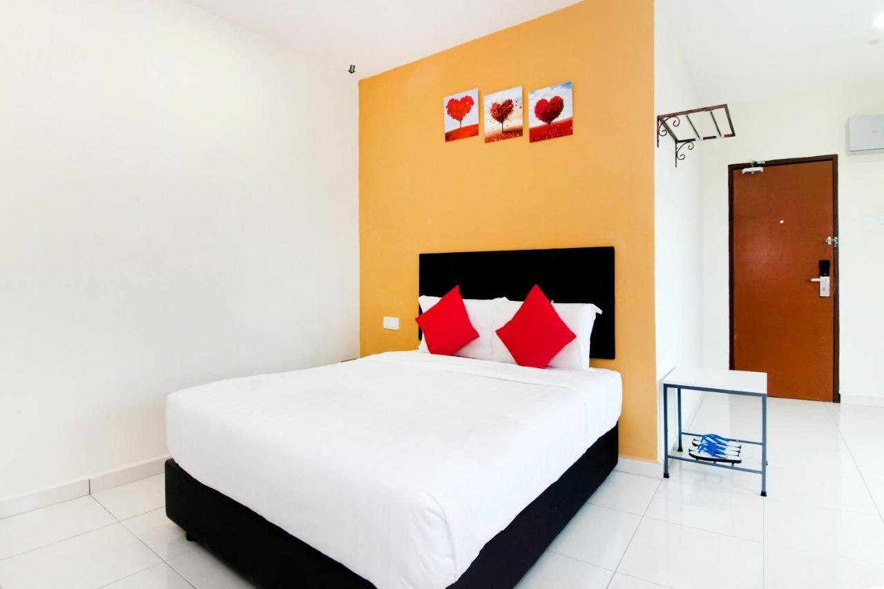 Central Hotel Bahau Zewnętrze zdjęcie