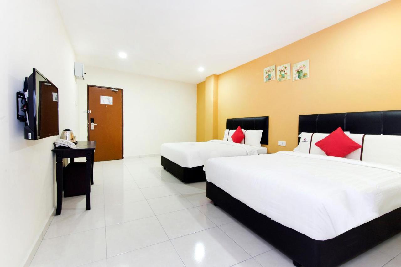 Central Hotel Bahau Zewnętrze zdjęcie