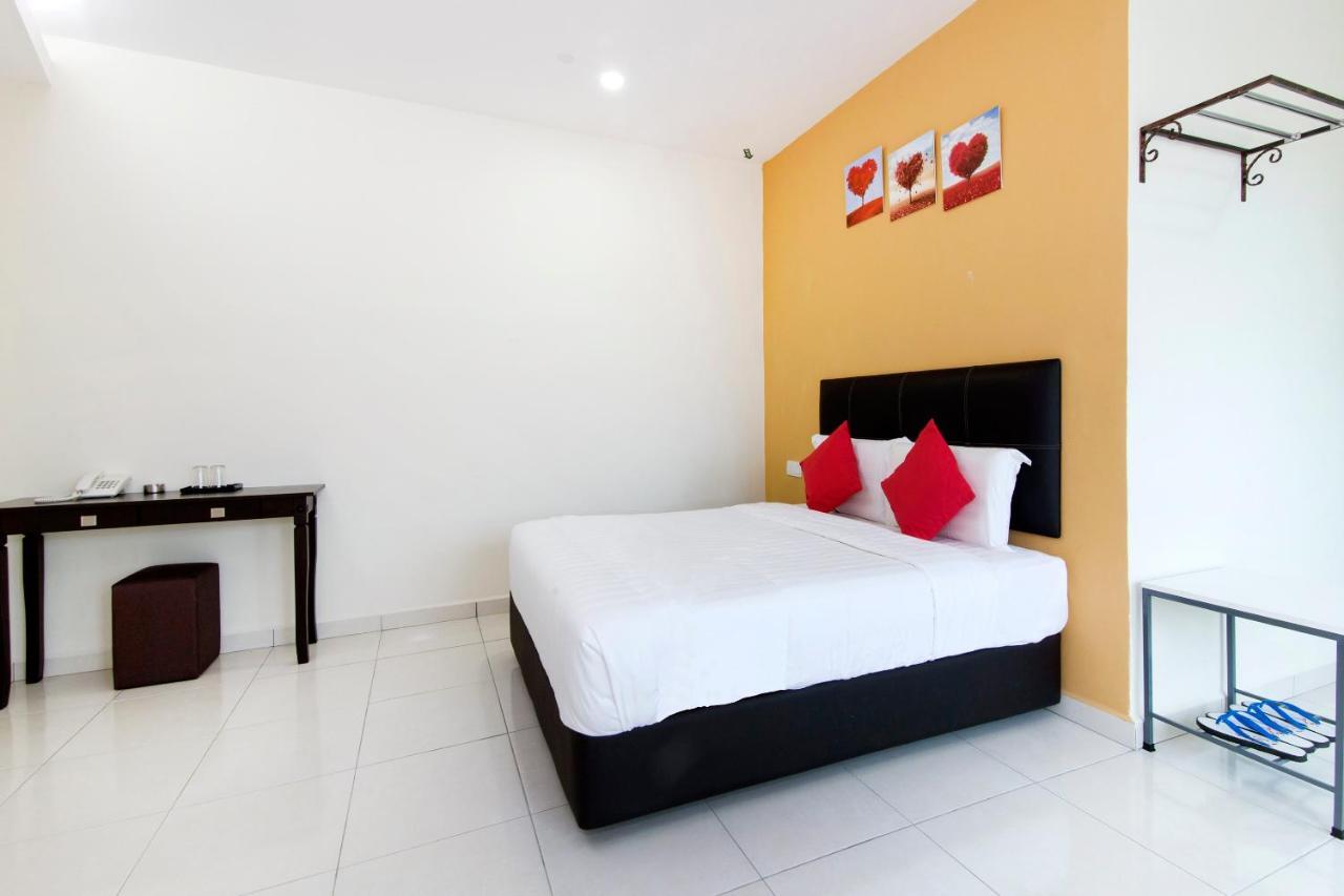 Central Hotel Bahau Zewnętrze zdjęcie