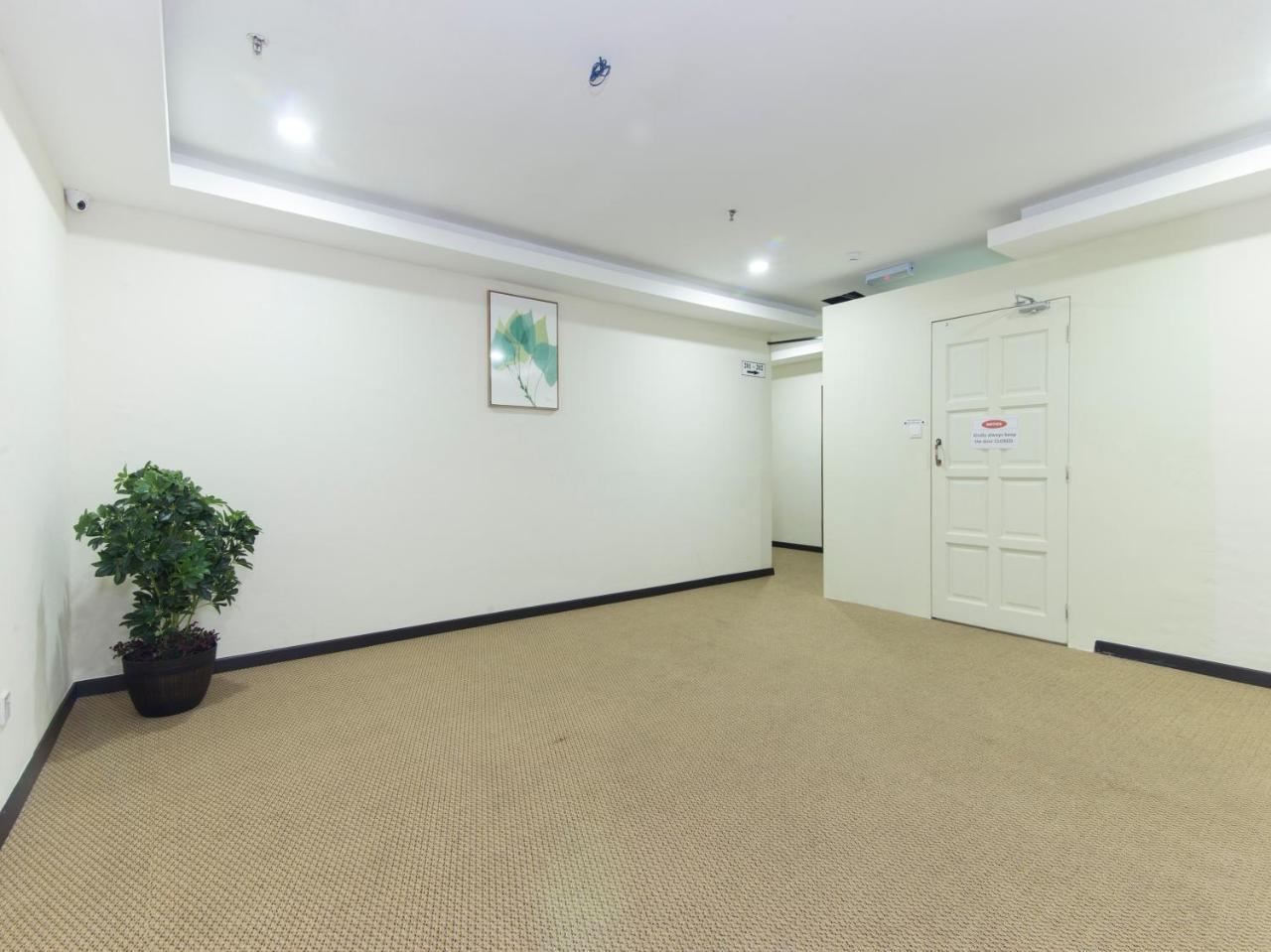 Central Hotel Bahau Zewnętrze zdjęcie
